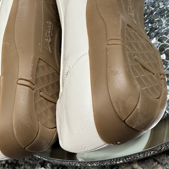 Life Stride Diverse Women's off White or cream Loafers flats NEW 8.5W - Picture 11 of 16